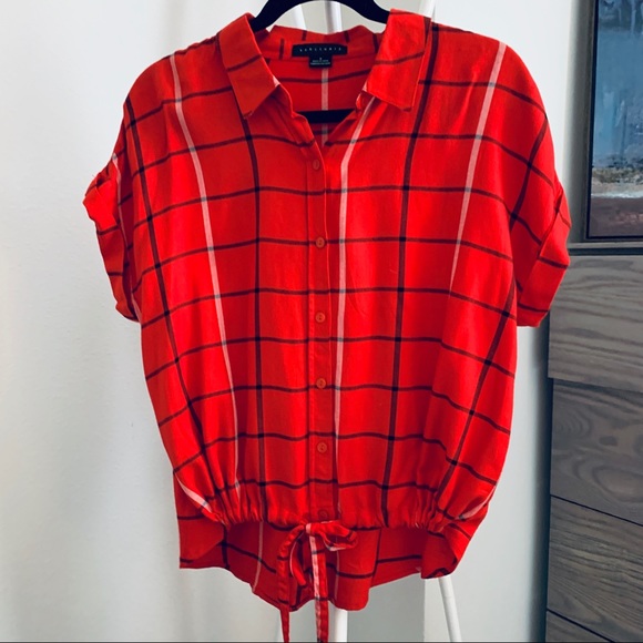 Sanctuary - Red plaid top - crop in front w/🎀 - Picture 3 of 6